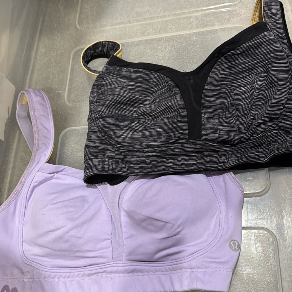 Bundle of two Lululemon TaTa Tamers